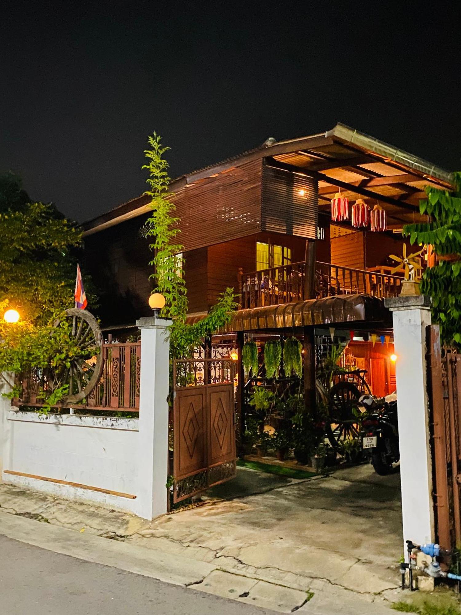 Banthai Guesthouse Phetchaburi Exterior foto